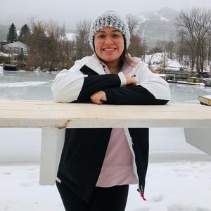 Meet your Posher, Maria